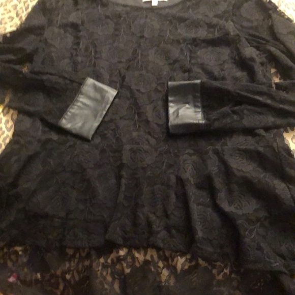 My Michelle size XXL black long sleeve top with lace overlay faux leather trim - Picture 1 of 9